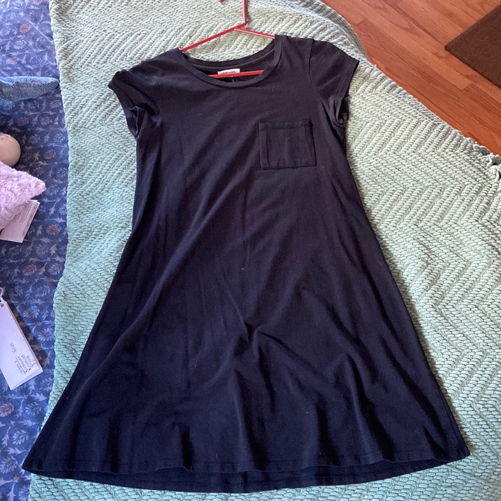 cute t-shirt dress!